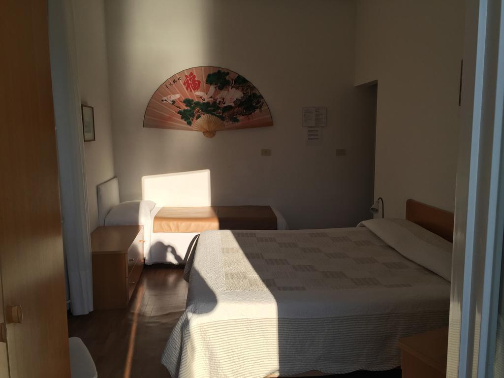Hotel Plinio Lenno Buitenkant foto