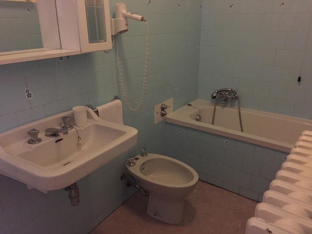 Hotel Plinio Lenno Kamer foto